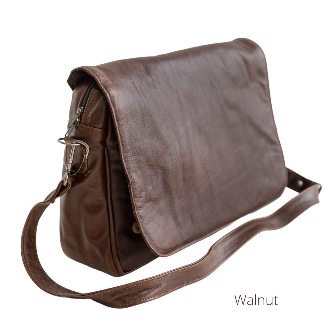 Maribu Leather Laptop Messenger Bag in Walnut
