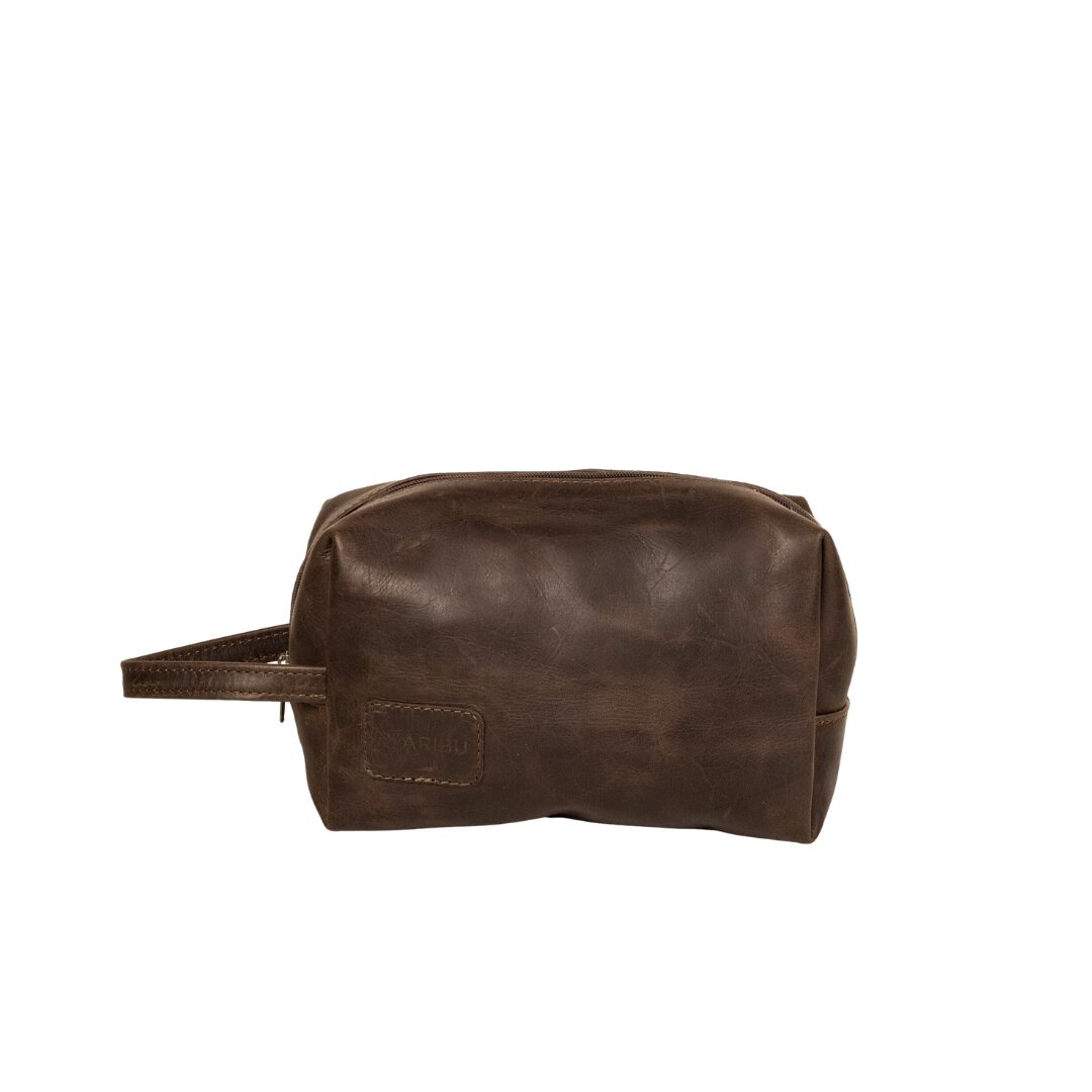 Maribu Leather Toiletry Bag in Choc