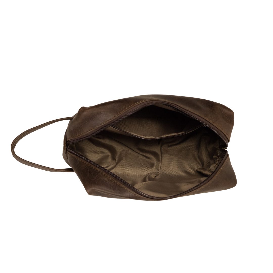 Maribu Leather Toiletry Bag in Choc
