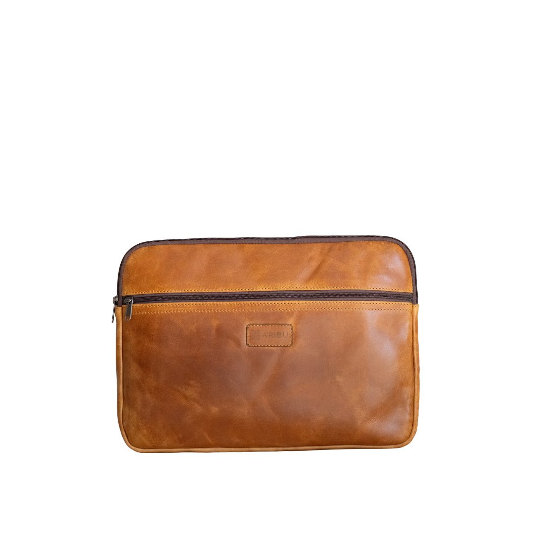 Maribu Leather 16" Laptop Sleeve in Tan