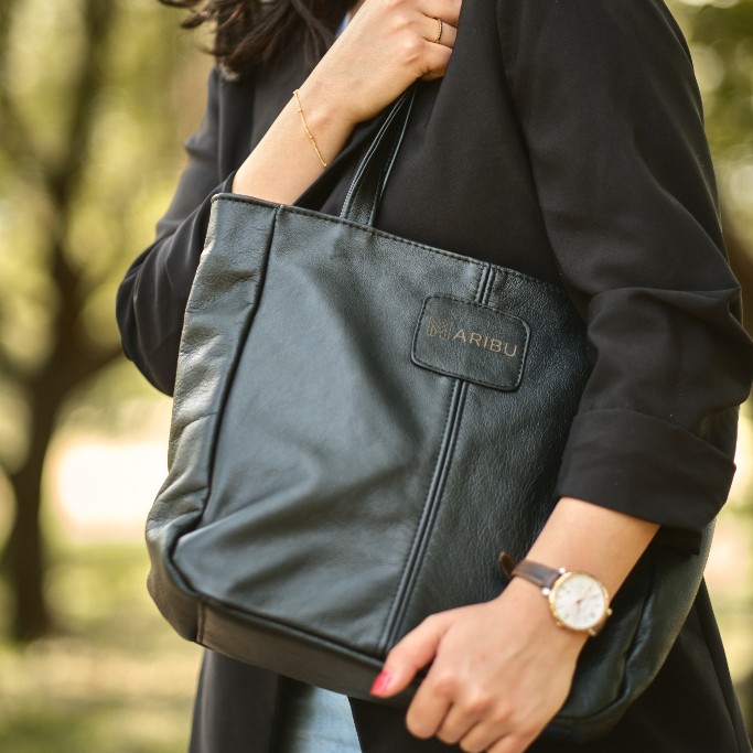 Maribu Leather MJ Handbag in Black